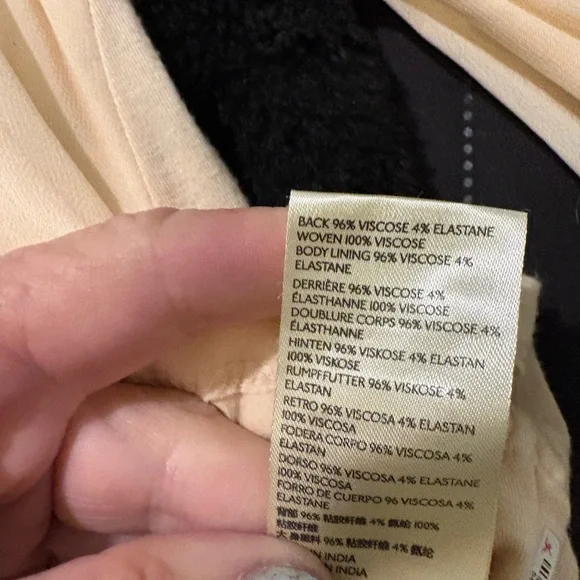 Anthropologie Cream Embroidered Boho blouse sheer floral Pintuck ruffle hem smal - Picture 5 of 5